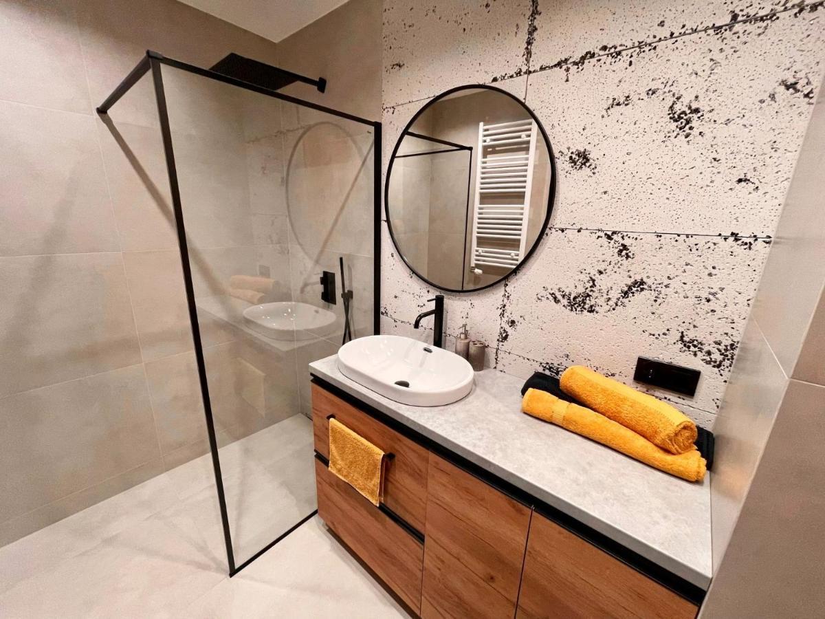 Apartament Twierdza Z Widokiem Na Jezioro Ostroda Ngoại thất bức ảnh